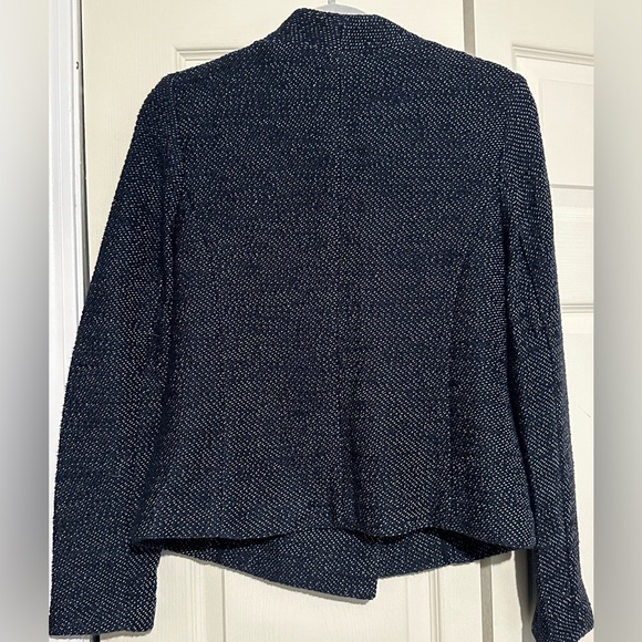 Loft Jacket - Picture 2 of 3